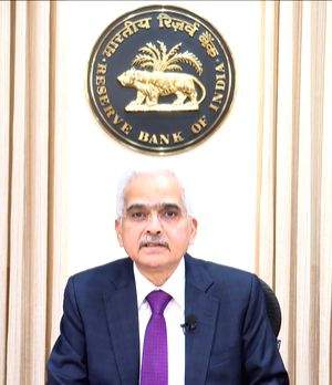 RBI Governor seeks better deal for retail customers in forex market - Vimarsana News