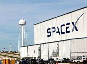 Musk's SpaceX sues US labour agency after being accused of illegally firing workers - Vimarsana News
