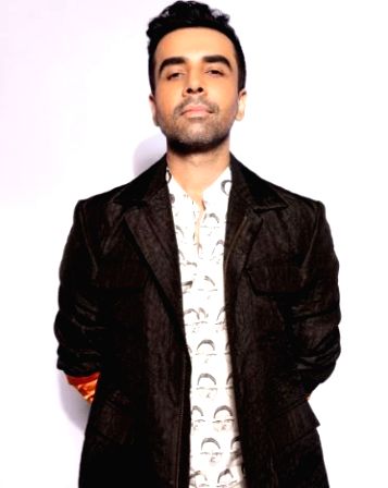 Naveen Kasturia reveals the story leap in 'Pitchers' season 2 - Vimarsana News