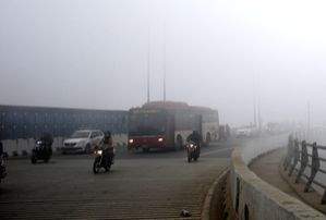 Pollution, low temperature spiking stroke cases by 40% in Delhi-NCR: Docs - Vimarsana News