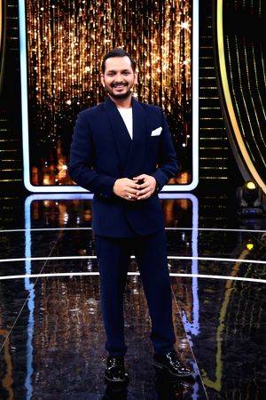 Paritosh Tripathi turns host as 'TRP Mama' on 'Madness Machayenge' - Vimarsana News