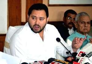 Ahead of Feb 12 floor test, RJD MLAs camp at Tejashwi's residence - Vimarsana News
