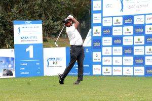 PGTI 2024: Chandarjeet Yadav's 63 helps him storm into joint lead in final stage - Vimarsana News