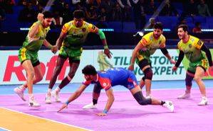 PKL 10: Manjeet, Krishan shine as Patna Pirates beat Haryana Steelers by 13 points - Vimarsana News
