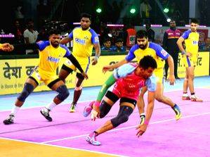 PKL: Jaipur Pink Panthers beat Tamil Thalaivas 42-27 to qualify for playoffs - Vimarsana News