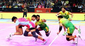 PKL: V Ajith Kumar's 16-point performance helps Jaipur Pink Panthers register heart-stopping victory - Vimarsana News