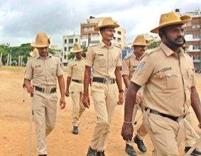 Polling booth attacked, EVM set ablaze in Karnataka's Chamarajanagar - Vimarsana News