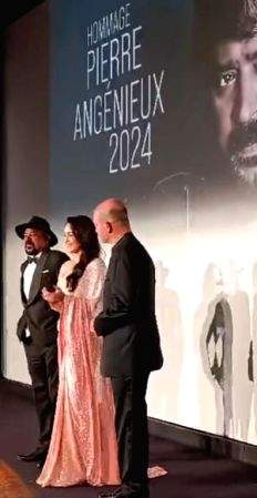 Preity honours Santosh Sivan as he becomes first Asian to get Cannes cinematography award - Vimarsana News