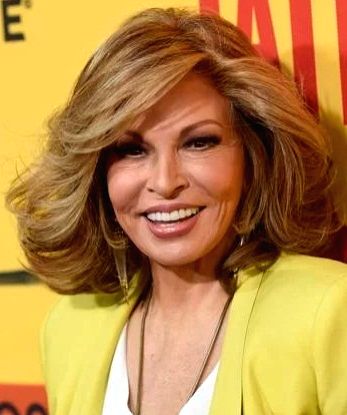 Racquel Welch, Hollywood sex symbol, Golden Globe winner, dies at 82 - Vimarsana News