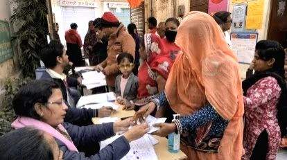Rajasthan polls: 40.27% turnout till 1 p.m; violence, faulty EVMs reported(3rd Ld) - Vimarsana News