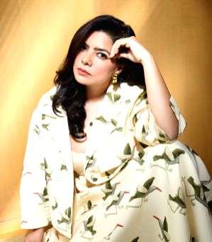 Rajshri Deshpande celebrates festival acclaim: 'Don't need Rs 100 crore' - Vimarsana News