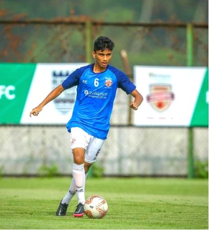 Reliance Foundation Young Champs bag brace with two graduates signing ISL contracts - Vimarsana News