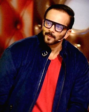Rohit Shetty remembers 'Chennai Express' while shooting train sequence - Vimarsana News