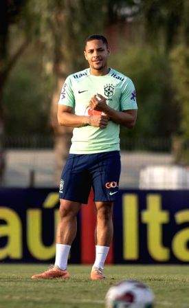 Roque could join Barcelona as soon as January, says Deco - Vimarsana News