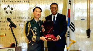 S.Korea delivers state medal for US General MacArthur after 74 yrs - Vimarsana News