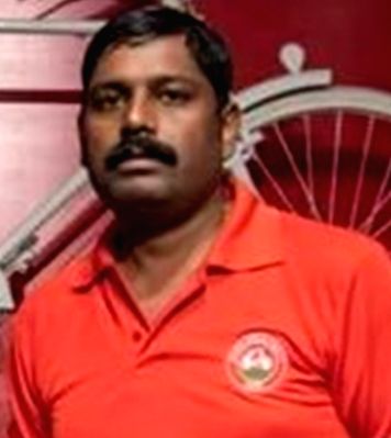 SP MLA accused of manhandling officials - Vimarsana News