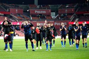 Sevilla end winless run with new coach, Atletico held by Getafe in thriller - Vimarsana News