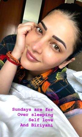 Shruti Haasan offers a peek into her Sunday: 'Over-sleeping, self-love and biriyani' - Vimarsana News