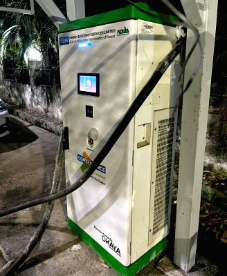 Speed breakers for EVs: High prices, quality concerns, range anxiety - Vimarsana News