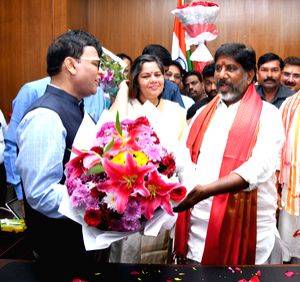 Telangana Dy CM, five ministers assume office - Vimarsana News