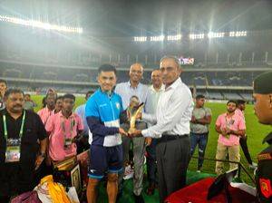 Tendulkar praises Sunil Chhetri, India skipper felicitated by Eastern Command of Indian Army - Vimarsana News