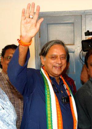 Goa CM needs to change astrologer: Shashi Tharoor - Vimarsana News