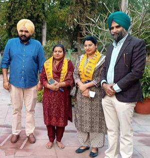 Two out of three AAP councillors rejoin party in Chandigarh - Vimarsana News