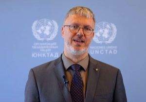 UN trade body sounds alarm over Red Sea conflict's impact on trade; Suez shipping down 42% - Vimarsana News