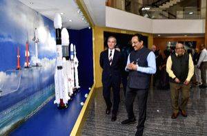 US Ambassador hails ISRO's accomplishments, India's role in global space exploration - Vimarsana News