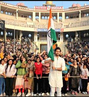 Varun Tej overwhelmed with the fans' love at Wagah Border ahead of his b'day - Vimarsana News