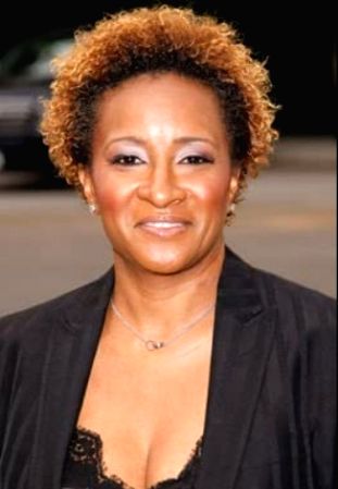 Oscars 2022: Wanda Sykes talks about Ukrainian President Volodymyr Zelensky appearing - Vimarsana News