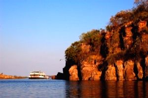 Water levels receding at Zimbabwe's Lake Kariba amid prolonged dry spell - Vimarsana News