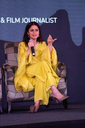 When Rasika went shopping for her character's chappals with 'Kshay' director - Vimarsana News
