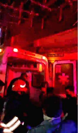 Delhi fire: Father throws down 3-year-old child to save him from massive blaze in residential building - Vimarsana News