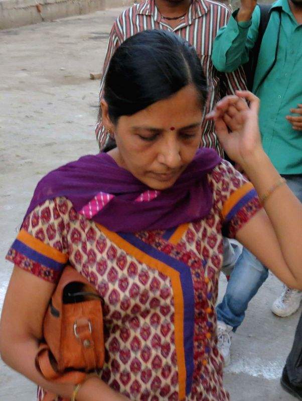 Delhi HC stays summons to Kejriwal's wife over voter list allegations by BJP leader - Vimarsana News