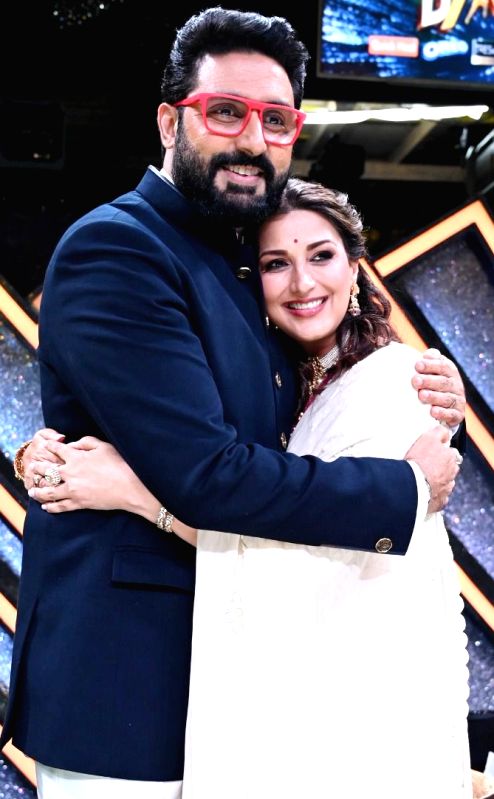 Abhishek Bachchan reveals he was 'kabab mai haddi' in Sonali, Goldie Behl's love story - Vimarsana News