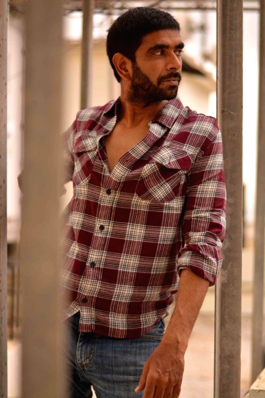 Rohit Pathak shares his experience of working with Suniel Shetty in 'Dharavi Bank' - Vimarsana News