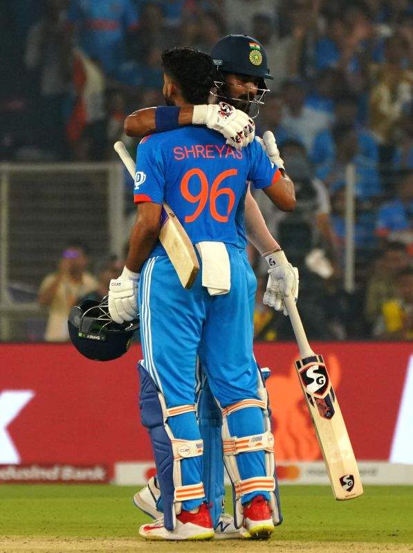 Men's ODI WC: Bumrah, Kuldeep, Rohit star as India beat Pakistan by seven wickets in one-sided encounter - Vimarsana News