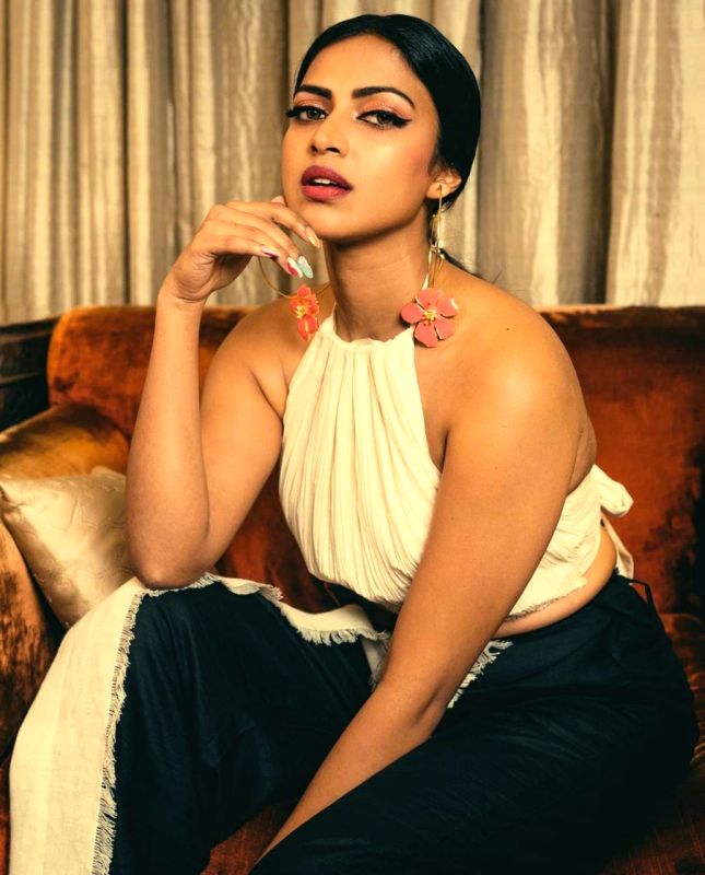 Amala Paul plays a police surgeon in 'Cadaver' - Vimarsana News