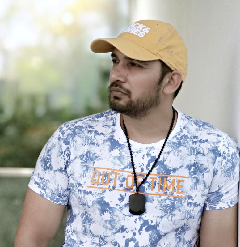 Kicked: Amit Antil to play footballer in 'Aveer' - Vimarsana News