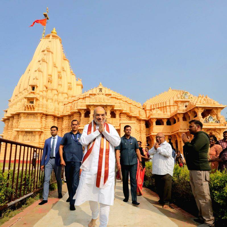 Amit Shah pays tribute to Divyakant Nanavati's legacy in Gujarat - Vimarsana News