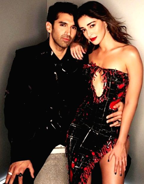Ananya, Aditya add fuel to dating rumours after posting pics from same concert in Spain - Vimarsana News