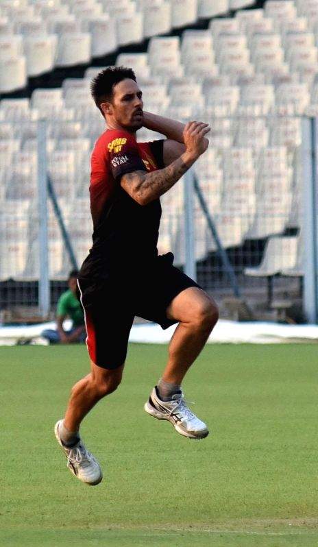 Ponting offers to help settle differences between Mitchell Johnson and David Warner - Vimarsana News