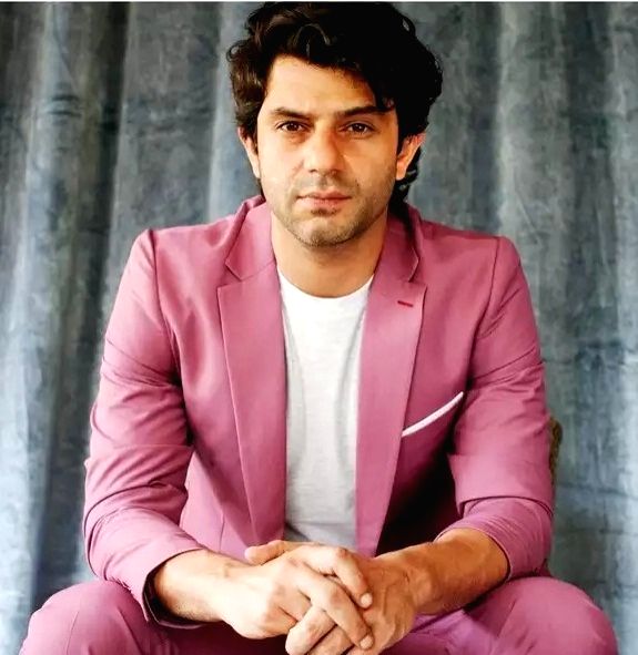 Arjun Mathur didn't read 'The Gone Game' script in both seasons - Vimarsana News