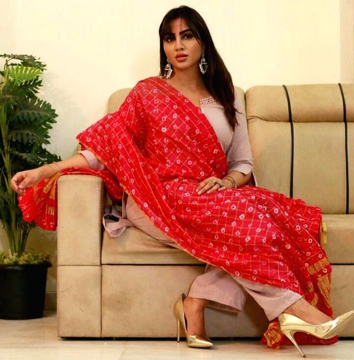 Arshi Khan: Was not serious about my career before 'Bigg Boss' - Vimarsana News