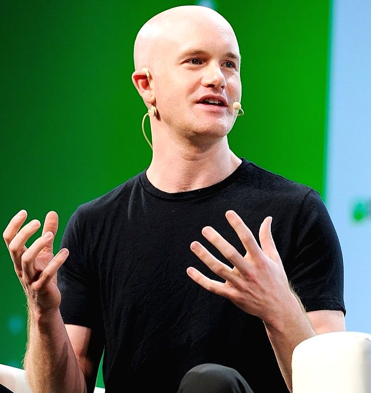 Coinbase CEO calls out Apple's 'potential antitrust issues' - Vimarsana News