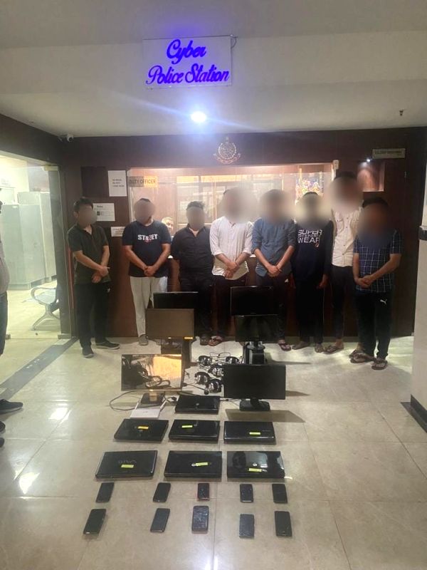 Delhi Police busts fake int'l call centre, 8 arrested - Vimarsana News