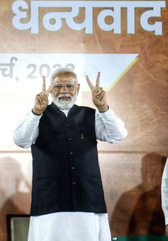 Fanatics say 'Mar Ja Modi', voters say 'Mat Ja Modi': PM (Ld) - Vimarsana News