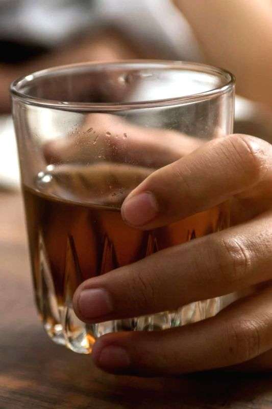 Study identifies peptide that drives heavy alcohol drinking - Vimarsana News