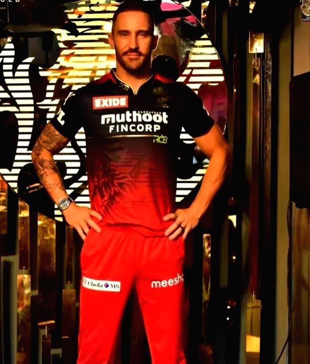 Faf du Plessis, DK, Harshal walk the ramp at jersey launch of RCB - Vimarsana News